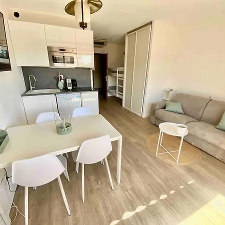 Superbe Studio Avec Terrasse - Port De Laurent Du Var Apartament Saint-Laurent-du-Var