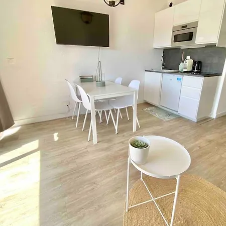 Apartment Superbe Studio Avec Terrasse - Port De Laurent Du Var
